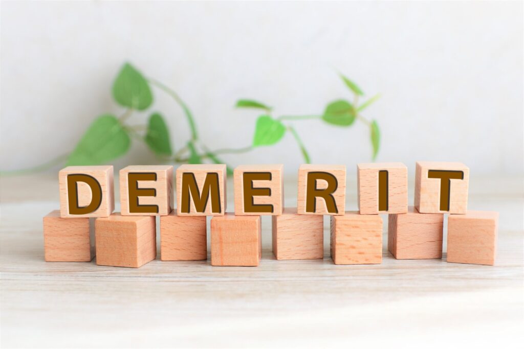 AI画像生成副業の注意点やデメリット